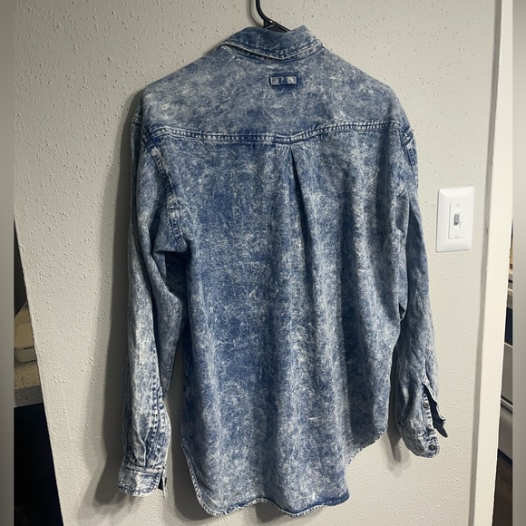 Bleached Distressed denim jacket - Picture 3 of 3